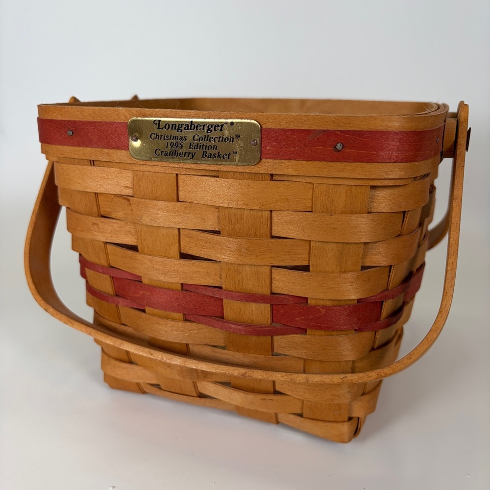 VTG 1995 Edition Christmas‎ Collection Cranberry Basket Square Handles Liner